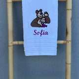 Toalha Bordada com a Masha e o Urso