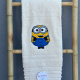 Toalha Bordada com Minion