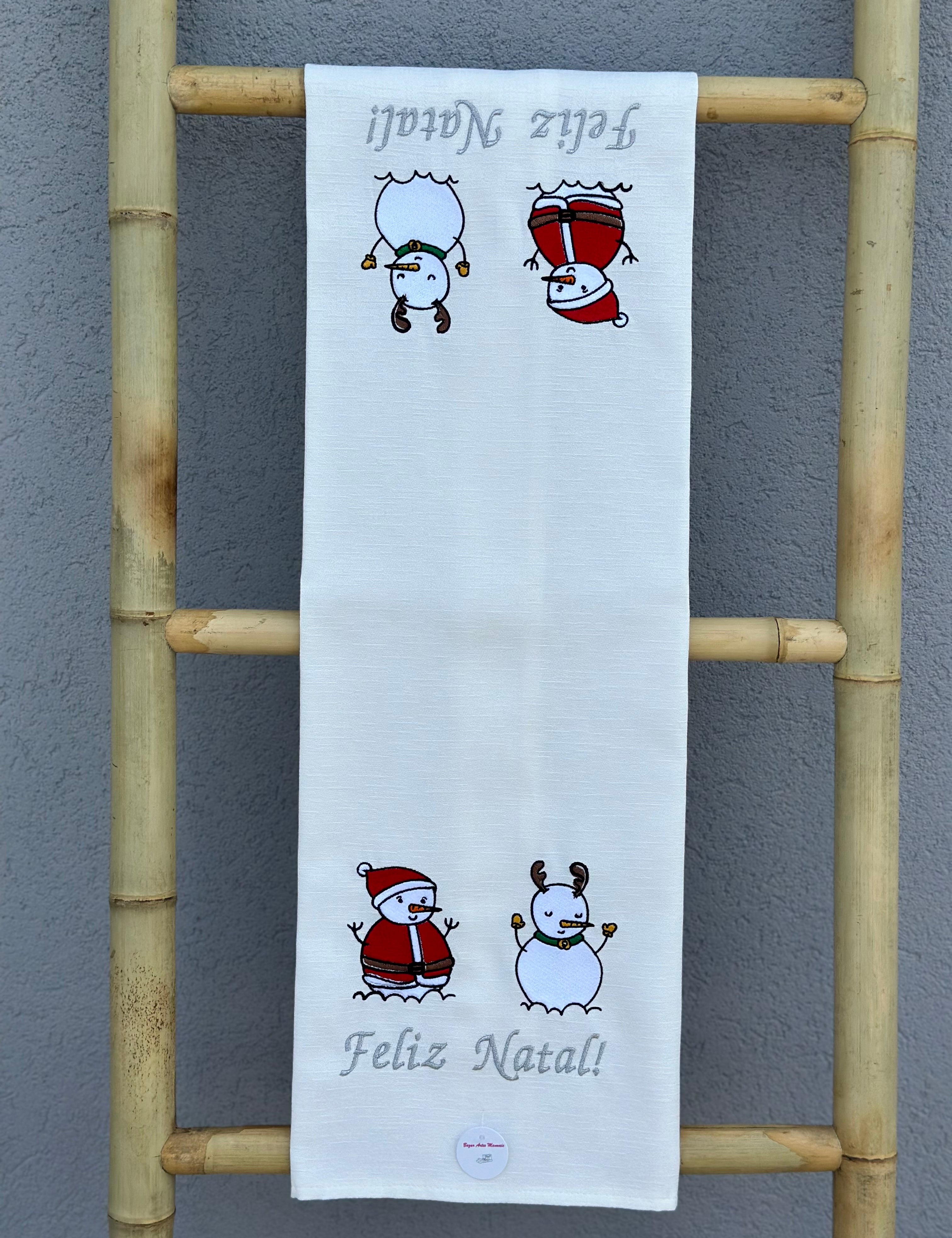 Pano com 2 bordados - Bonecos de Neve